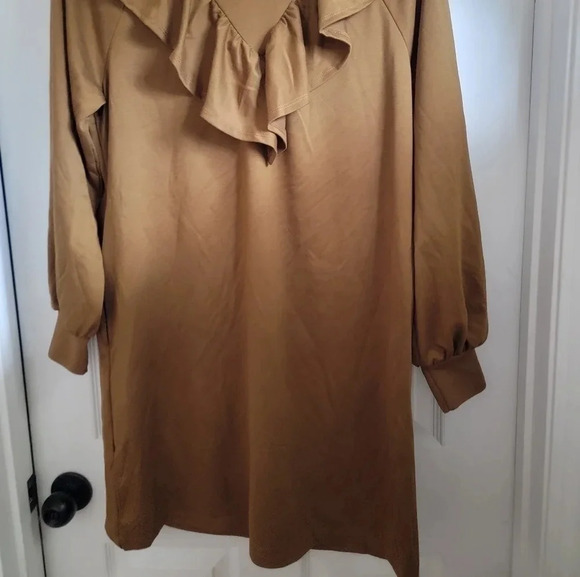 DRESS - Picture 2 of 4